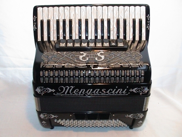Mengascini - Aurora IV / 96 Bass ....!    (Special Musette)