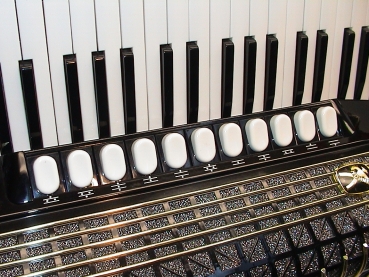 HOHNER Atlantic IV N de LUXE, 120 Bass