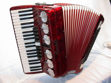 SCANDALLI  Polifonoco, 120 Bass (mit Saxofonklappen)