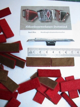 Nr.22= 1 Satz, Klappenbeläge, Hohner Morino VI N (Diskant)