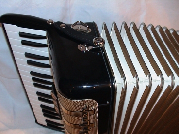 HOHNER Concerto II, 72 Bass ( Made in Germany...! )