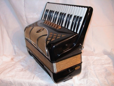 HOHNER Lucia III P, 96 Bass, black (Made in Germany..!)