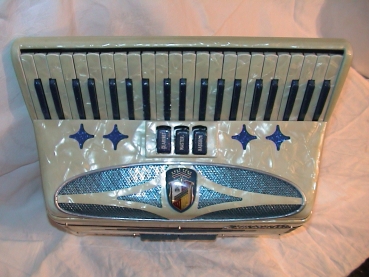 Crucianelli (Compact II), 120 Bass (Made in Italia...!)