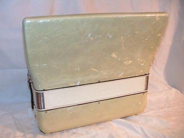 Crucianelli (Compact II), 120 Bass (Made in Italia...!)