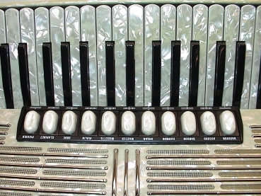 Hohner Morino V s (pearl white)