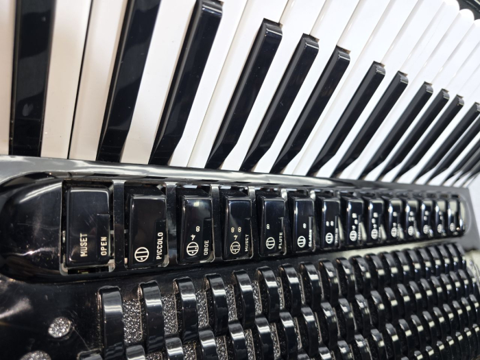 BUGARI Champion  Cassotto,  5/5 Chörig, Double Tone Chamber (Cassotto)